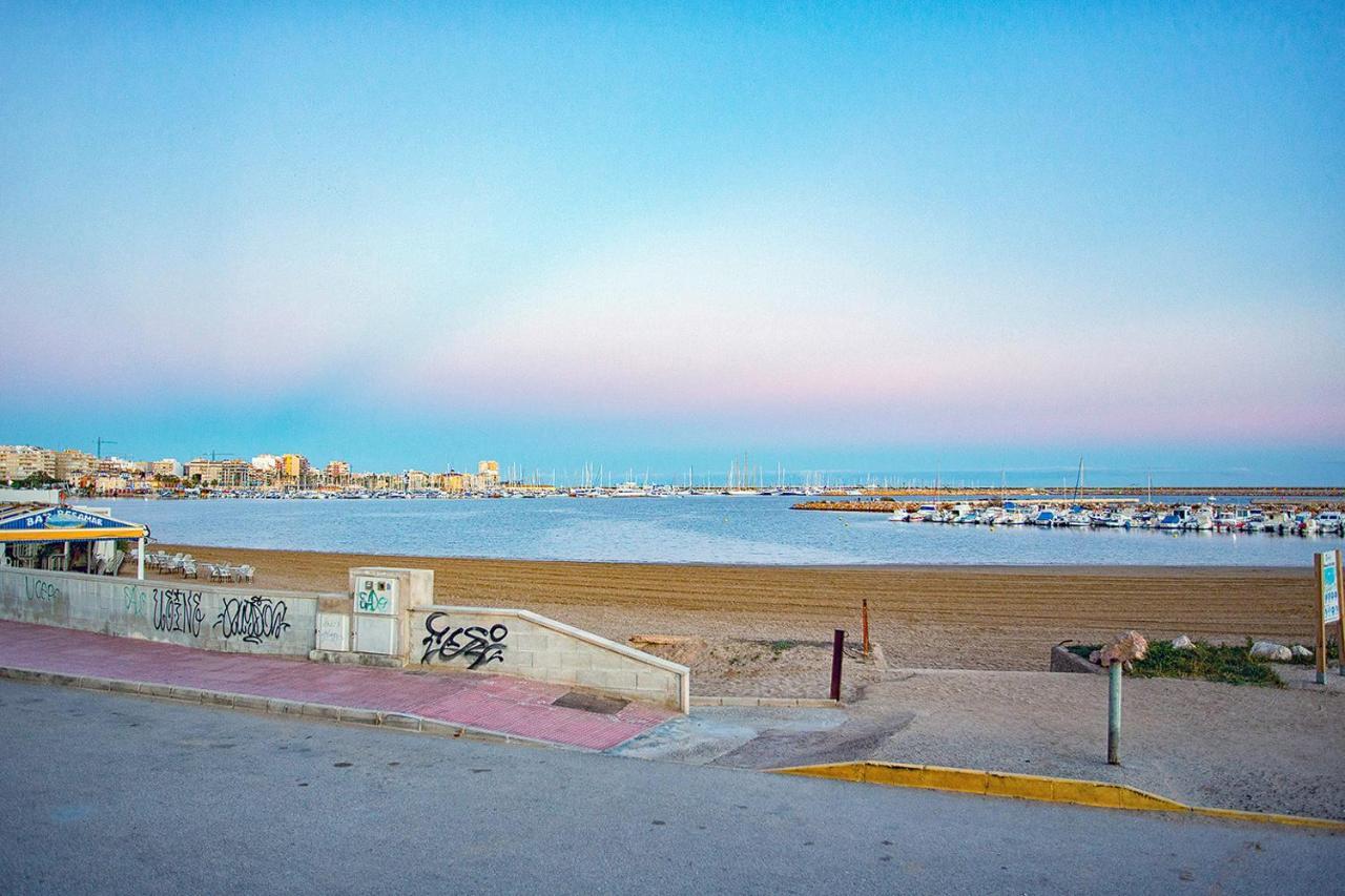 113 Beach And Trees - Alicante Holiday Torrevieja Bagian luar foto